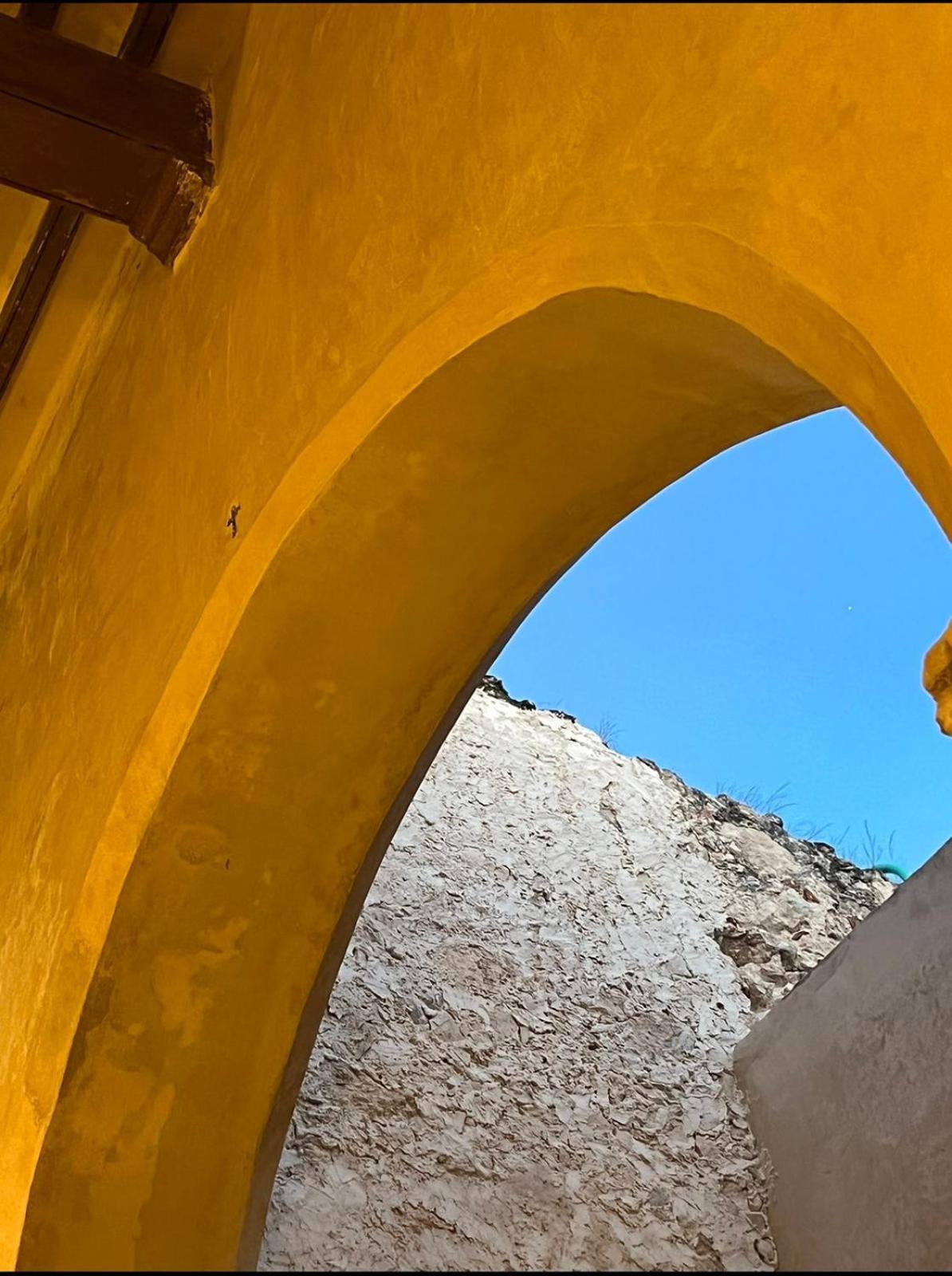Bajo Las Hojas Campeche Bagian luar foto